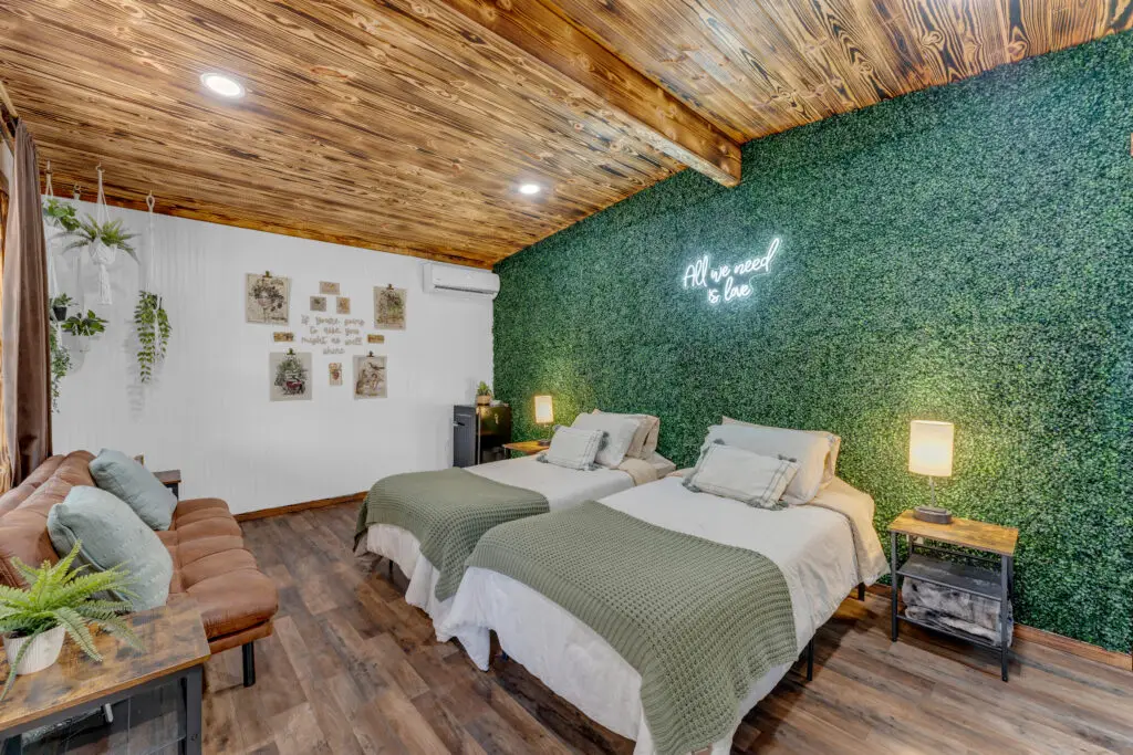 Serenity Cabin at Retreat Ranch
