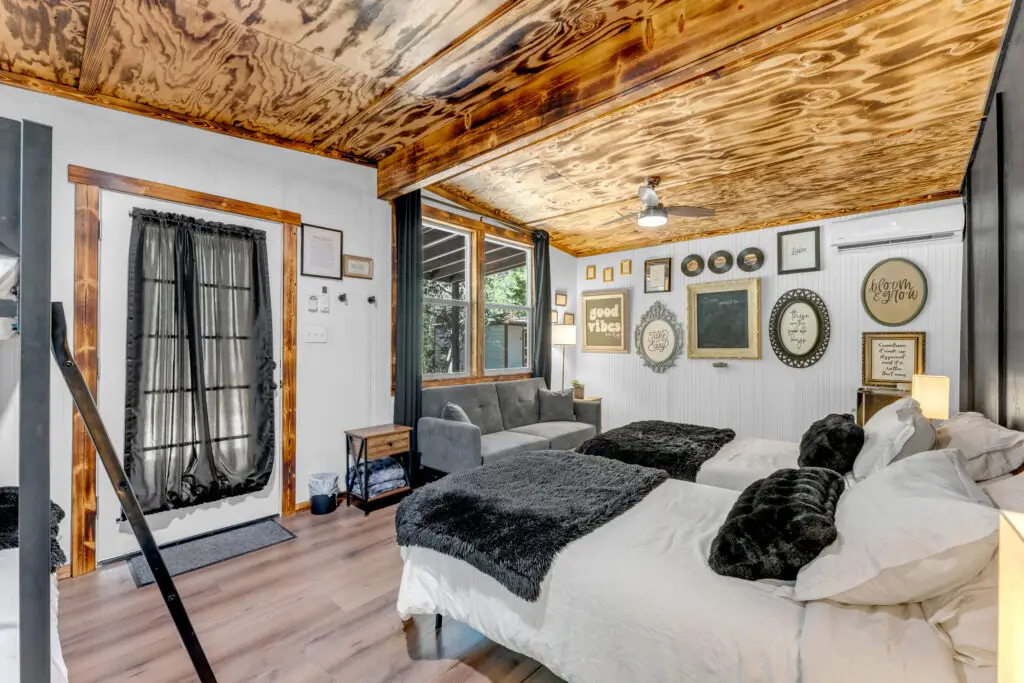 Tranquility Cabin At retreat ranch